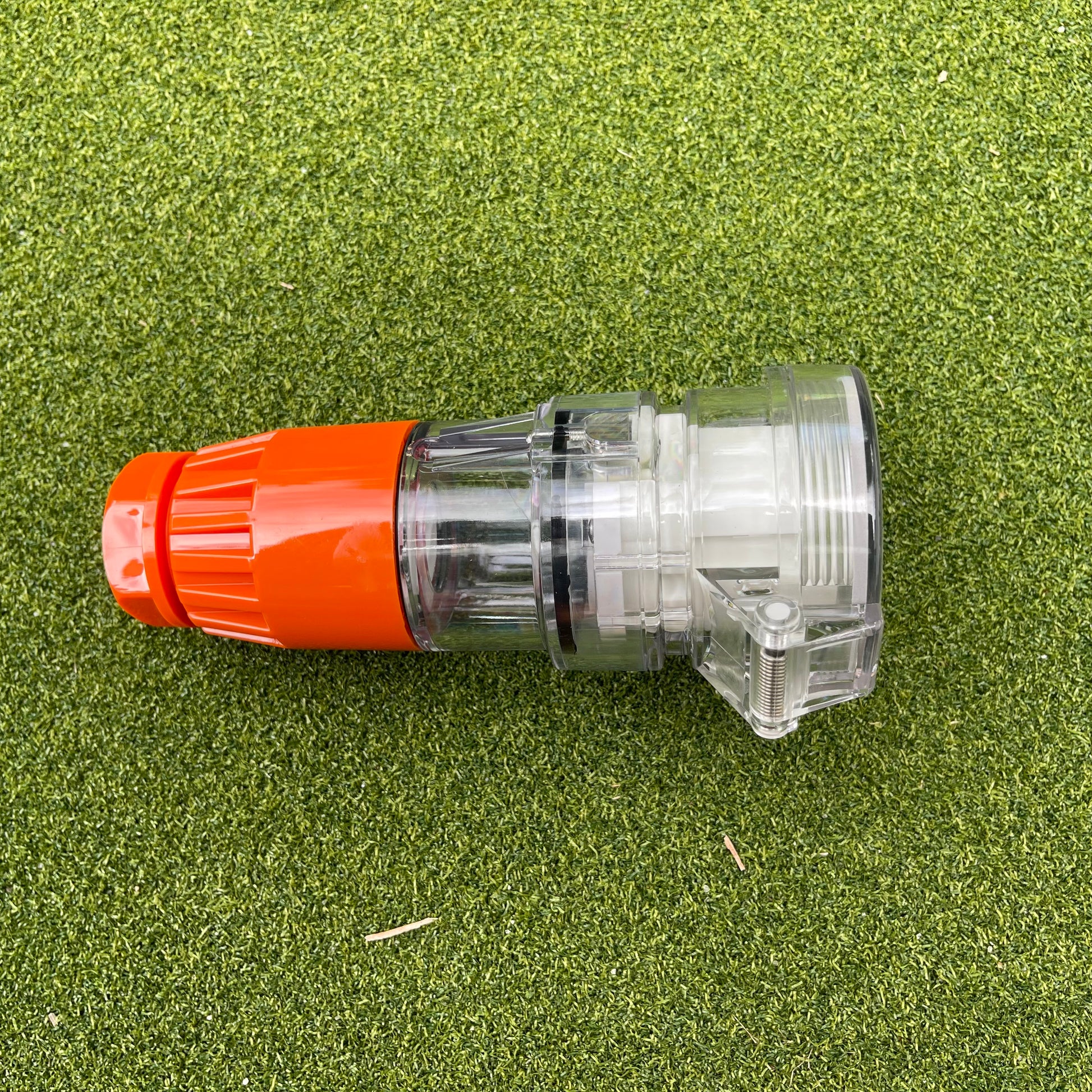 Kiwivolt 56CSC332 32A 250V 3 Pin Single Phase IP66 Industrial Cord Connector main product image for New Zealand worksites, generators, food trailers and industrial power systems