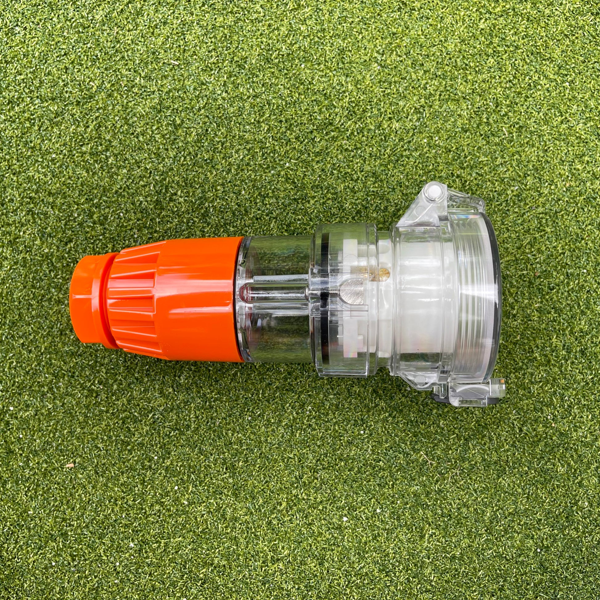 Kiwivolt 56CSC432 32A 500V 4 Pin 3 Phase IP66 Industrial Cord Connector main product image for New Zealand worksites, generators, food trailers and industrial power systems