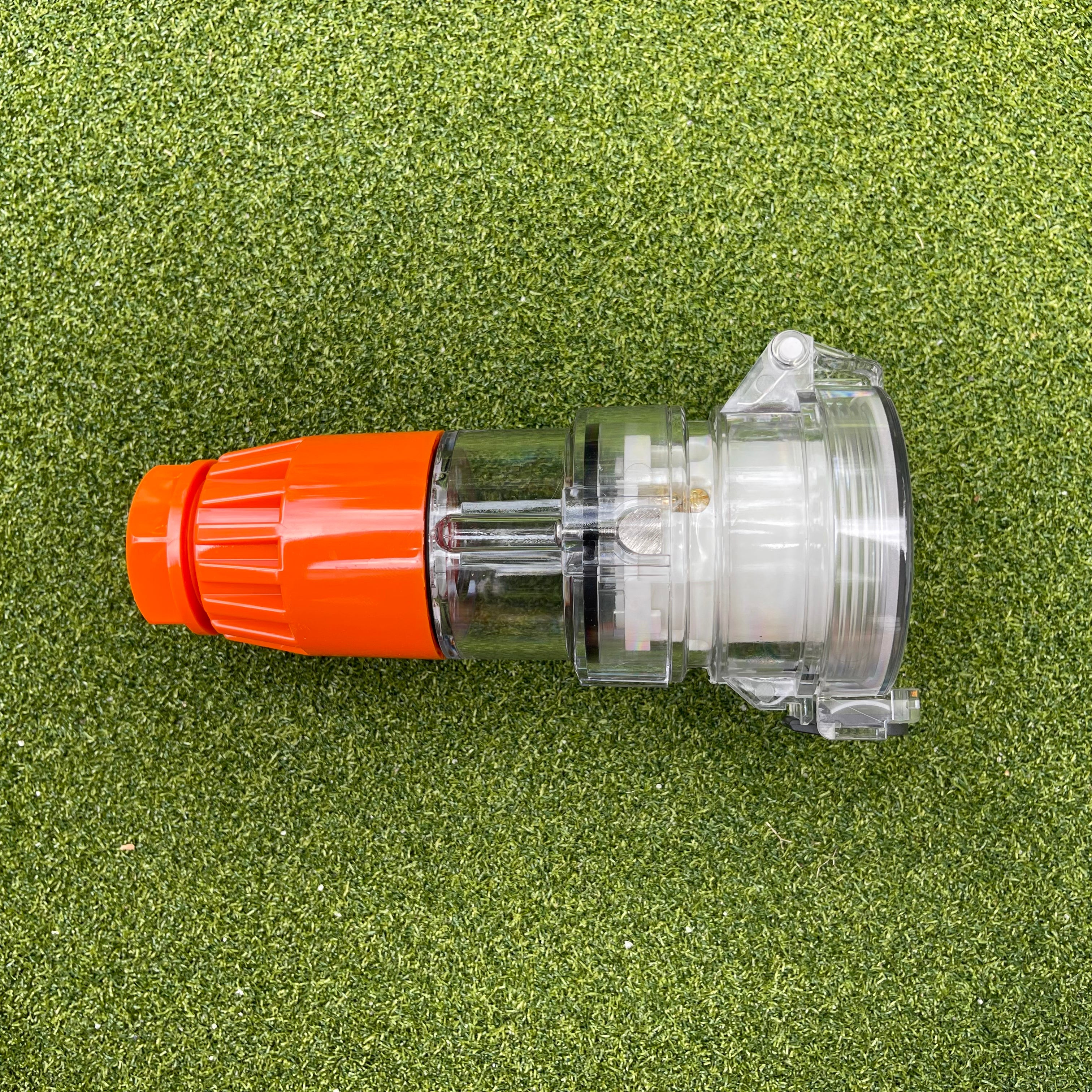 Kiwivolt 56CSC432 32A 500V 4 Pin 3 Phase IP66 Industrial Cord Connector main product image for New Zealand worksites, generators, food trailers and industrial power systems
