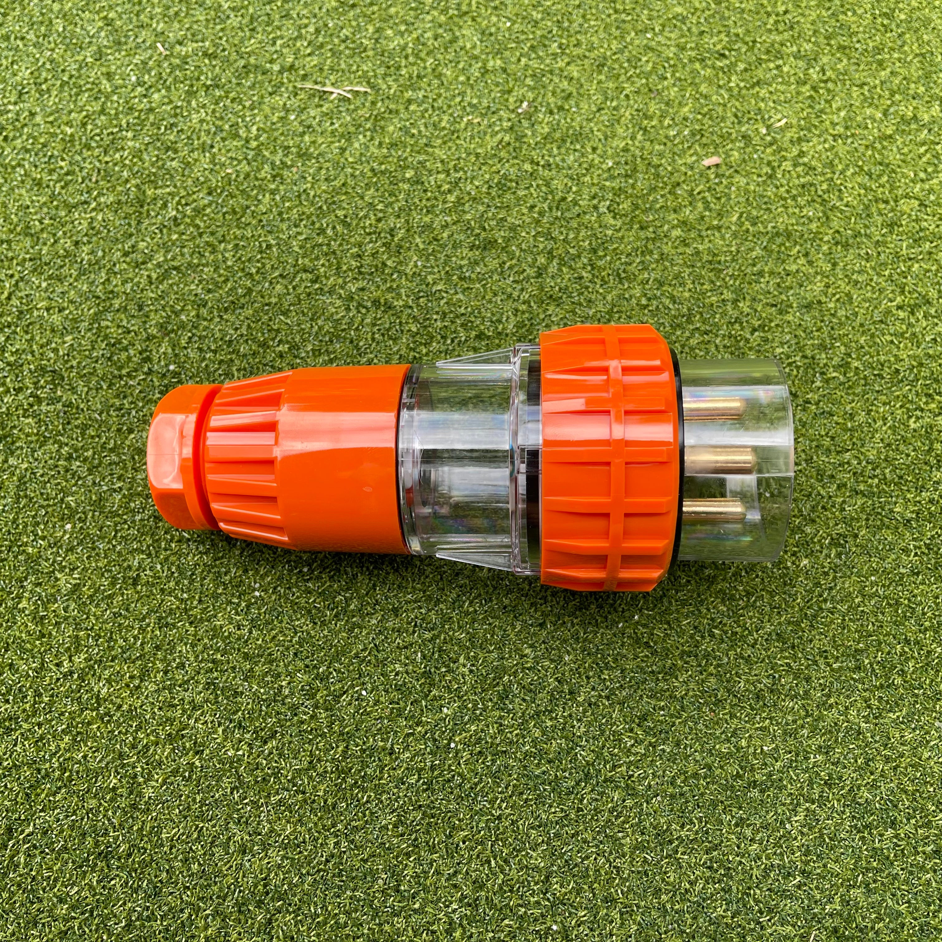 Kiwivolt 56P532 32A 500V 5 pin 3 phase IP66 straight industrial plug main image for New Zealand worksites, generators, food trailers and industrial power systems