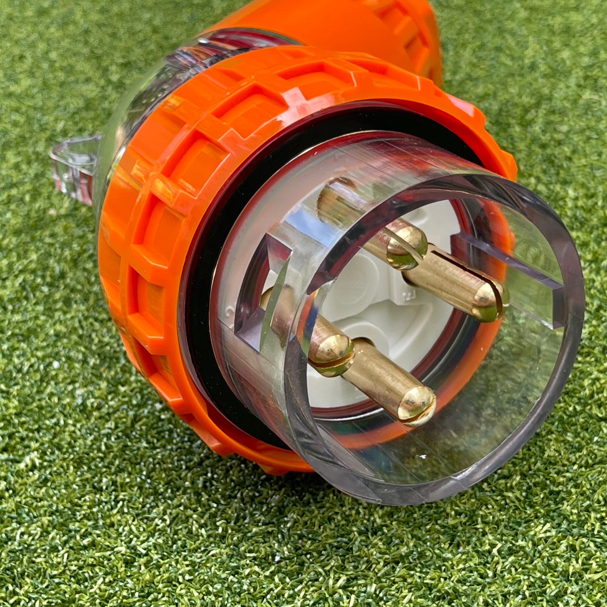 Kiwivolt 56PA432 32A 500V 4 Pin 3 Phase IP66 Angled Industrial Plug detail image 3 for New Zealand worksites, generators, food trailers and industrial power systems