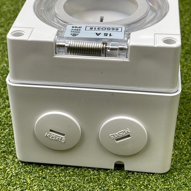 Kiwivolt 56SO315 15A 250V 3 pin single phase IP66 industrial socket outlet detail image 1 for New Zealand worksites, generators, food trailers and industrial power systems