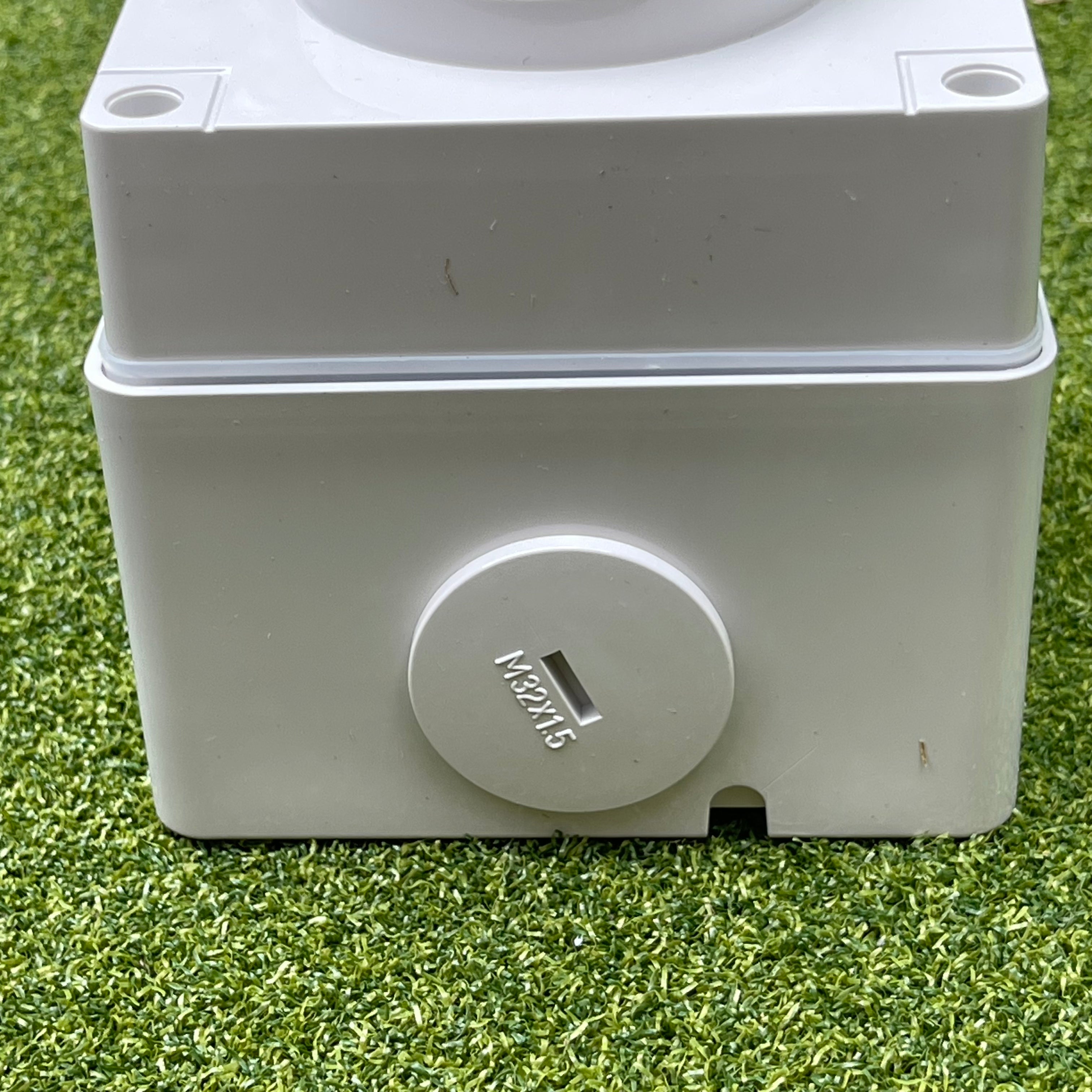 Kiwivolt 56SW332 32A 500V 3 pole IP66 rotary isolator switch detail image 1 for New Zealand worksites, generators, food trailers and industrial power systems
