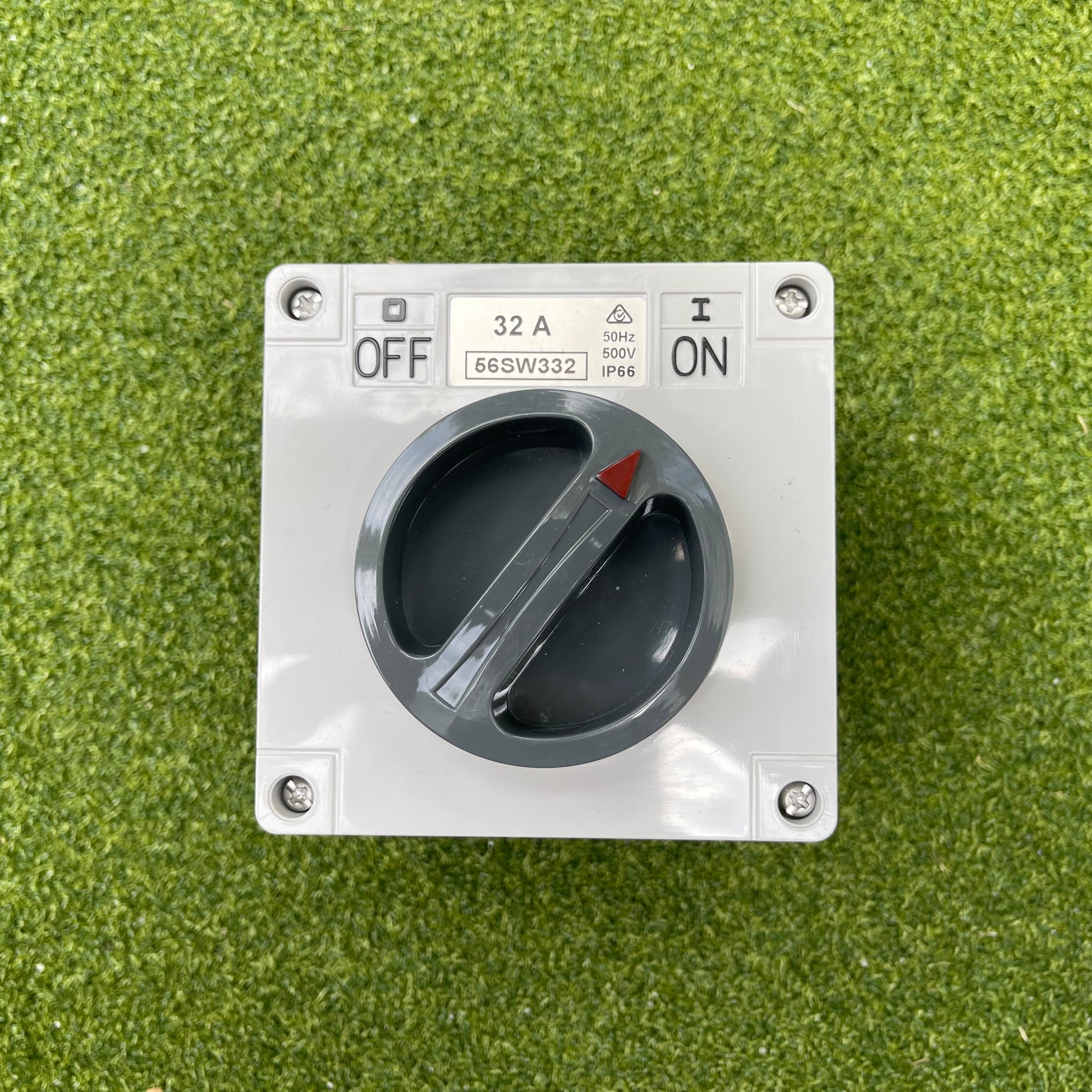 Kiwivolt 56SW332 32A 500V 3 pole IP66 rotary isolator switch main image for New Zealand worksites, generators, food trailers and industrial power systems