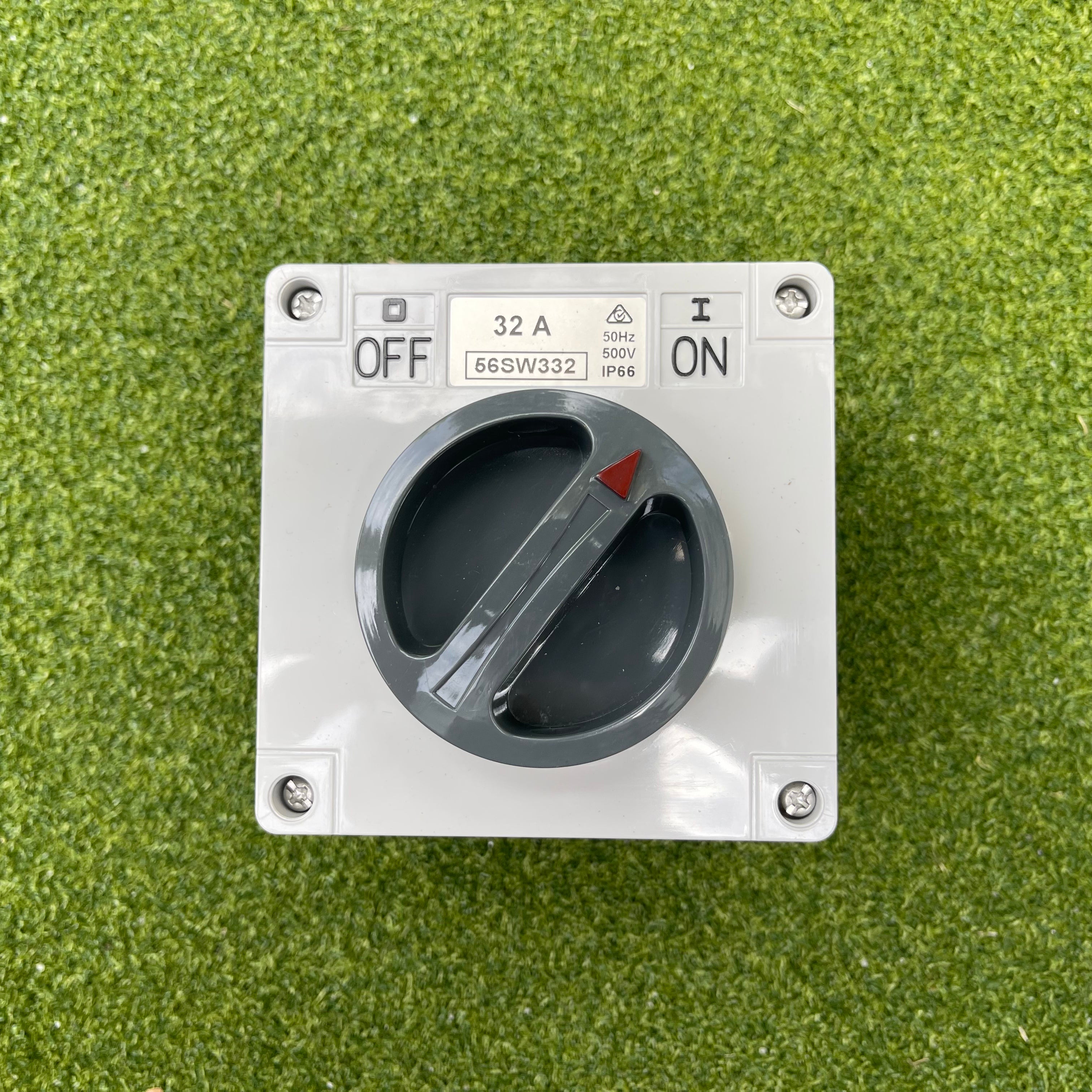 Kiwivolt 56SW332 32A 500V 3 pole IP66 rotary isolator switch main image for New Zealand worksites, generators, food trailers and industrial power systems
