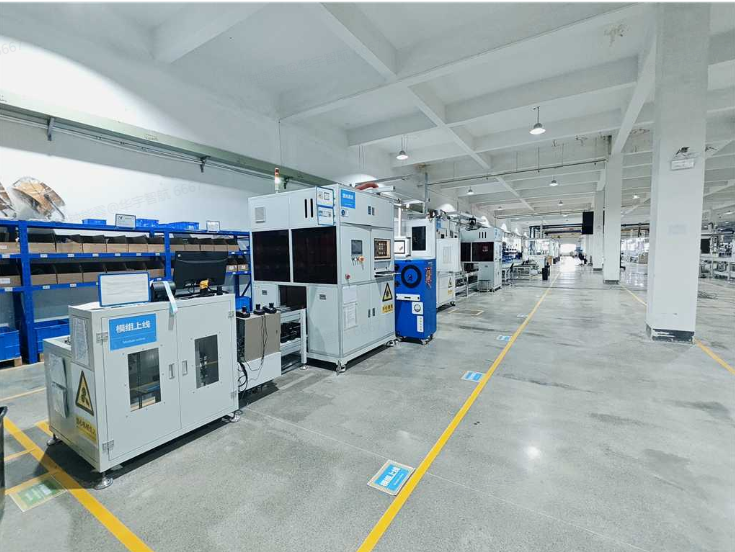 Battery production equipment and assembly line